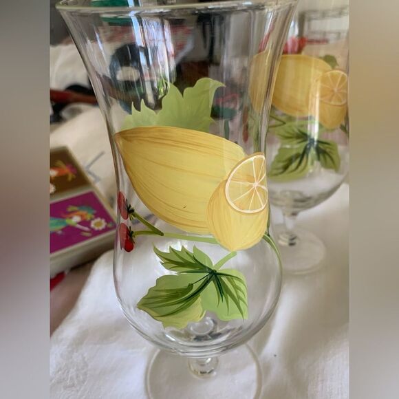 Oneida hand painted glassware - Picture 7 of 11